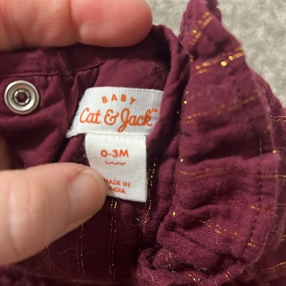 Cat and Jack top for girl 0-3 month. Long sleeve with ruffles, red and gold - Picture 2 of 4